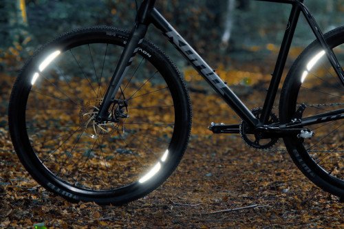 Отражатели велосипедных колес Flectr обеспечивают круговой обзор на 360 °